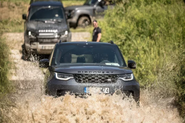 prezentacja floty land rover